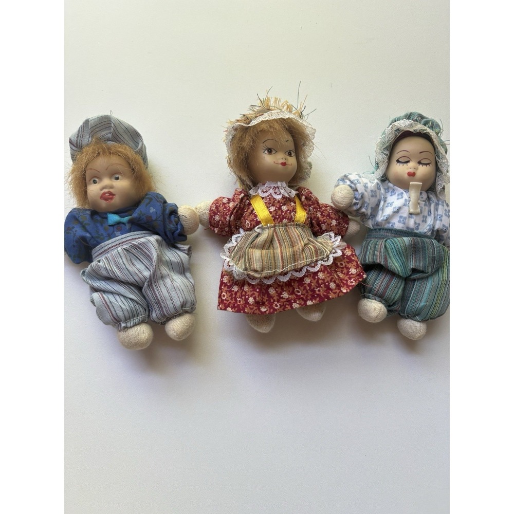 Vintage Collectables Ceramic Head Doll 5" Painted Face with Beanie Body Folk